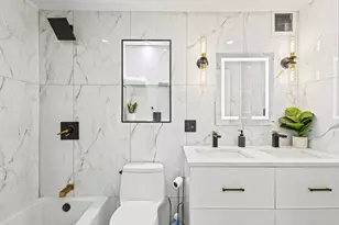 100 E Walton St, Chicago, IL 60611 - Photo 23