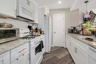 16W680 57th St, Clarendon Hills, IL 60514 - Photo 27