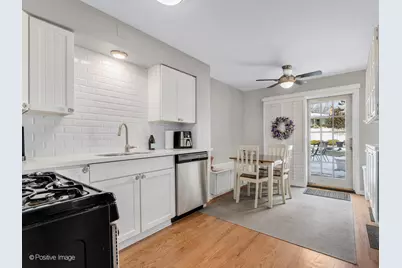 16W680 57th Street, Clarendon Hills, IL 60514 - Photo 5