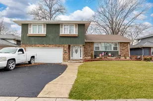 17742 Larkspur Ln, Homewood, IL 60430 - Photo 1