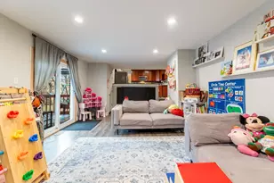 17742 Larkspur Ln, Homewood, IL 60430 - Photo 9