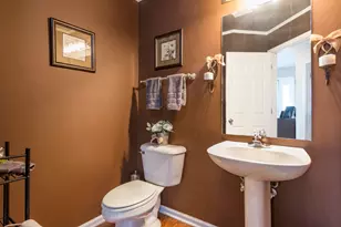 110 Lauralton St, Lake Bluff, IL 60044 - Photo 19