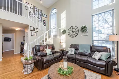 110 Lauralton Street, Lake Bluff, IL 60044 - Photo 3