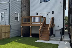 325 S Richmond St, Chicago, IL 60612 - Photo 9