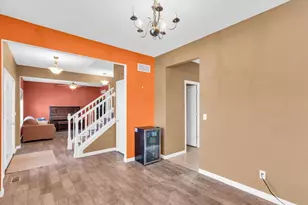 1328 W Ridge Ln, Champaign, IL 61822 - Photo 11
