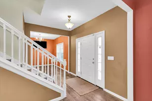1328 W Ridge Ln, Champaign, IL 61822 - Photo 7