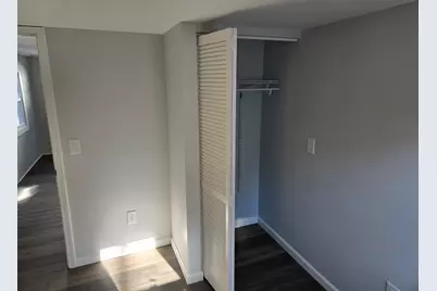 1208 S 3rd Street, Pekin, IL 61554 - Photo 11