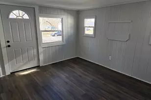 1208 S 3rd St, Pekin, IL 61554 - Photo 9