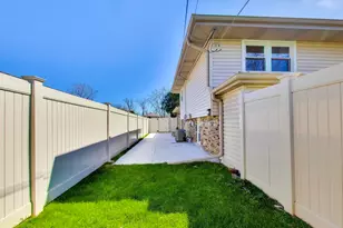 10864 Liberty Grove Dr, Willow Springs, IL 60480 - Photo 23