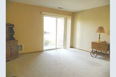 605 Barrington Avenue #208, East Dundee, IL 60118 - Photo 7