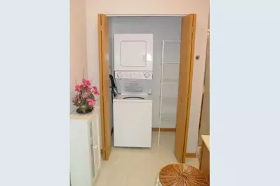 605 Barrington Avenue #208, East Dundee, IL 60118 - Photo 9