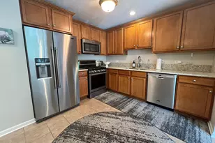 855 E 22nd St, Lombard, IL 60148 - Photo 9