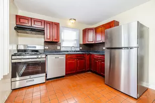 14 Arrowhead Dr, Thornton, IL 60476 - Photo 7