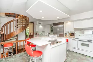 8080 Wolf Rd, Burr Ridge, IL 60527 - Photo 21