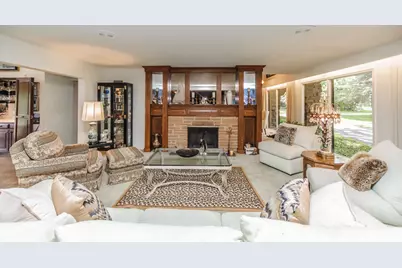 8080 Wolf Road, Burr Ridge, IL 60527 - Photo 15