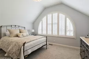 2016 Valor Ct, Glenview, IL 60026 - Photo 11