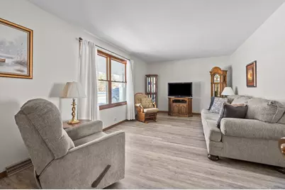 304 S State Street, Poplar Grove, IL 61065 - Photo 3