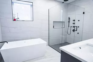 1625 N Kedzie Ave, Chicago, IL 60647 - Photo 21