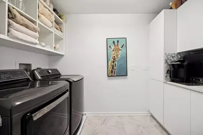 7940 Wolf Road, Burr Ridge, IL 60527 - Photo 21