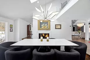 7940 Wolf Rd, Burr Ridge, IL 60527 - Photo 5