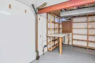 1986 Brighton Ln, Hoffman Estates, IL 60169 - Photo 25