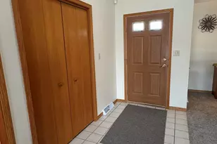 1914 Sun Mill Ct, Springfield, IL 62704 - Photo 3