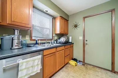 10124 Asbury Lane, Machesney Park, IL 61115 - Photo 9