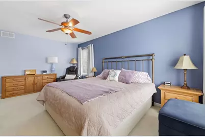 429 N Carlisle Court, Round Lake, IL 60073 - Photo 17