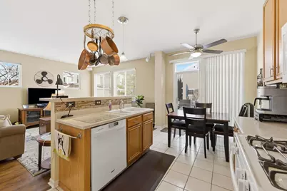 429 N Carlisle Court, Round Lake, IL 60073 - Photo 11