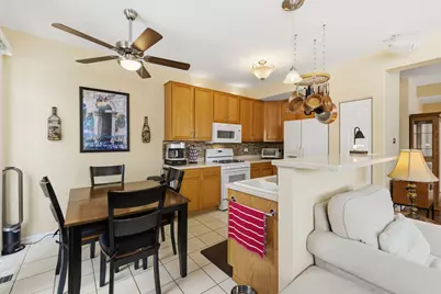 429 N Carlisle Court, Round Lake, IL 60073 - Photo 9