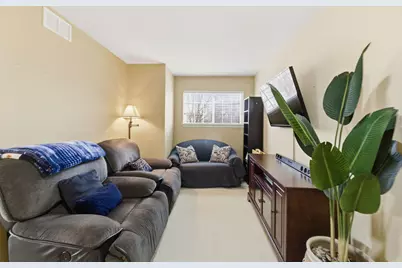 429 N Carlisle Court, Round Lake, IL 60073 - Photo 15