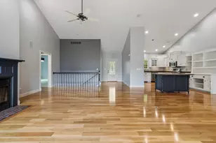 2410 Wendover Pl, Champaign, IL 61822 - Photo 9