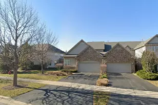 28 Oak Creek Ct, North Aurora, IL 60542 - Photo 1