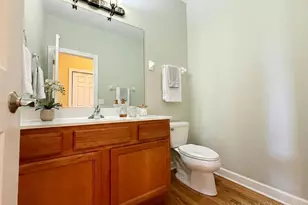 28 Oak Creek Ct, North Aurora, IL 60542 - Photo 9