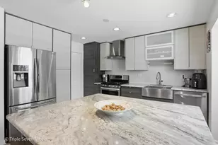 488 W Jason Ln, Wood Dale, IL 60191 - Photo 3