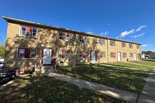 163 N Rosewood Ave, Kankakee, IL 60901 - Photo 1