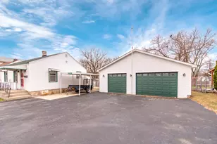 1818 E Washington St, Joliet, IL 60433 - Photo 3