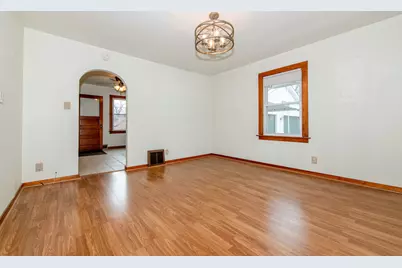 1818 E Washington Street, Joliet, IL 60433 - Photo 7