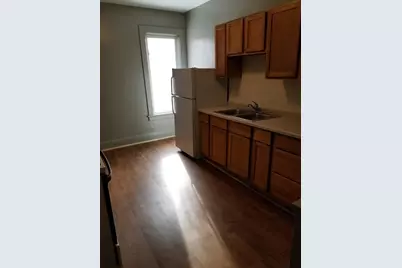 609 W Cottonwood Street, Freeport, IL 61032 - Photo 5