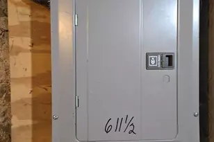 609 W Cottonwood St, Freeport, IL 61032 - Photo 17