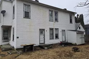 609 W Cottonwood St, Freeport, IL 61032 - Photo 15