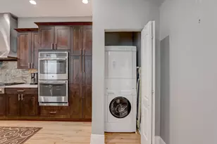 22 W Ontario St, Chicago, IL 60654 - Photo 19