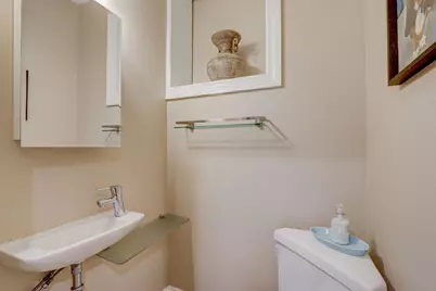 22 W Ontario Street #400, Chicago, IL 60654 - Photo 23