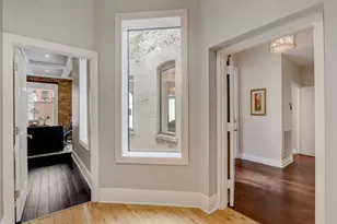 22 W Ontario St, Chicago, IL 60654 - Photo 27