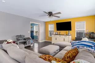 1802 Oxford Way, Joliet, IL 60431 - Photo 5