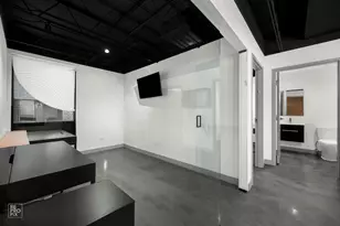 1322 W Walton St, Chicago, IL 60642 - Photo 7