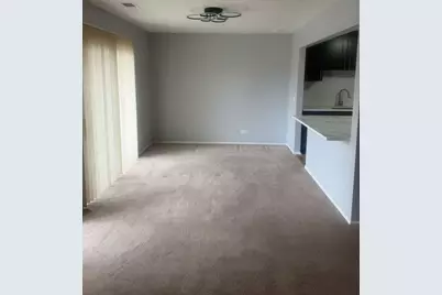 287 Pembridge Lane #B2, Schaumburg, IL 60193 - Photo 3