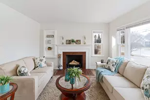 2111 30th St, Rock Island, IL 61201 - Photo 7