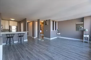 5445 N Sheridan Rd, Chicago, IL 60640 - Photo 3