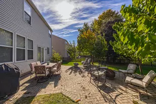 133 N Cranberry St, Bolingbrook, IL 60490 - Photo 3